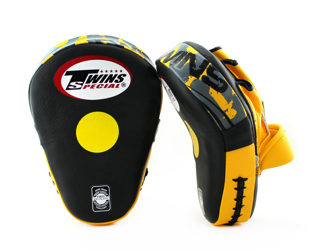 Twins Special Focus Mitts PML 10 Black Yellow